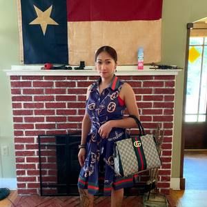 Meet your Posher, Regine